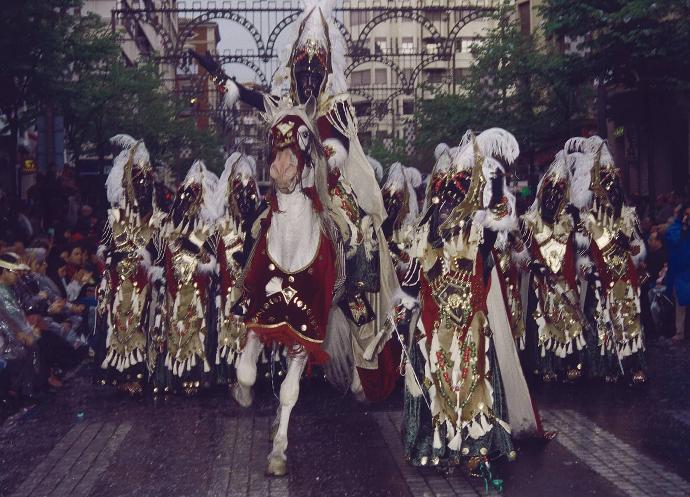 Escuadra del Mig 1998 Fila Cordon